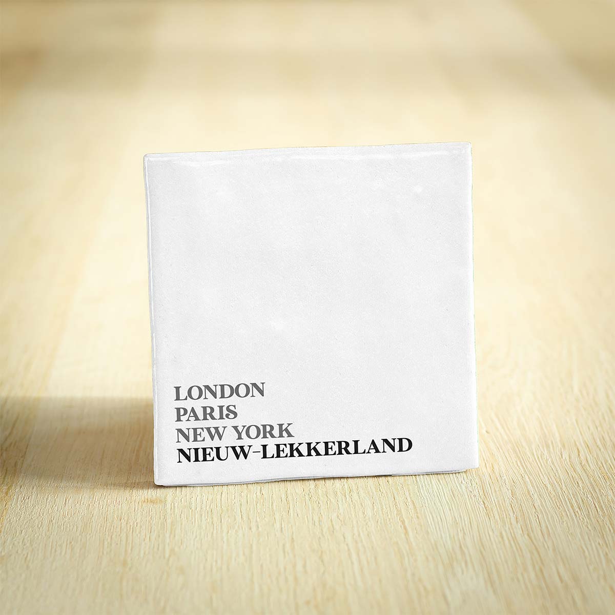 Tegel Nieuw-Lekkerland - Zuid-Holland | London - Paris - New York