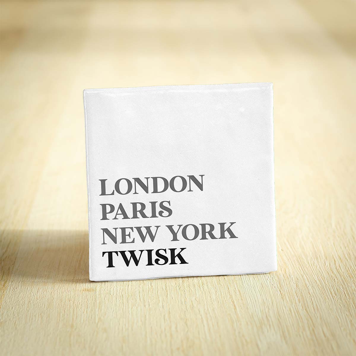 Tegel Twisk - Noord-Holland | London - Paris - New York