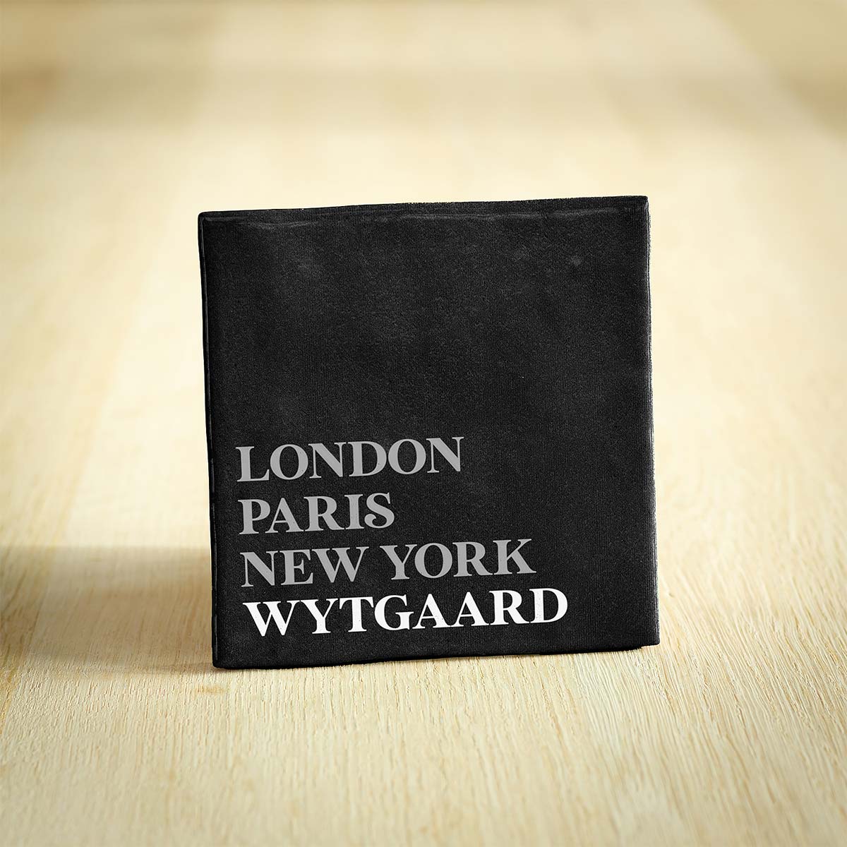 Alternative view of Tegel Wytgaard - Friesland | London - Paris - New York