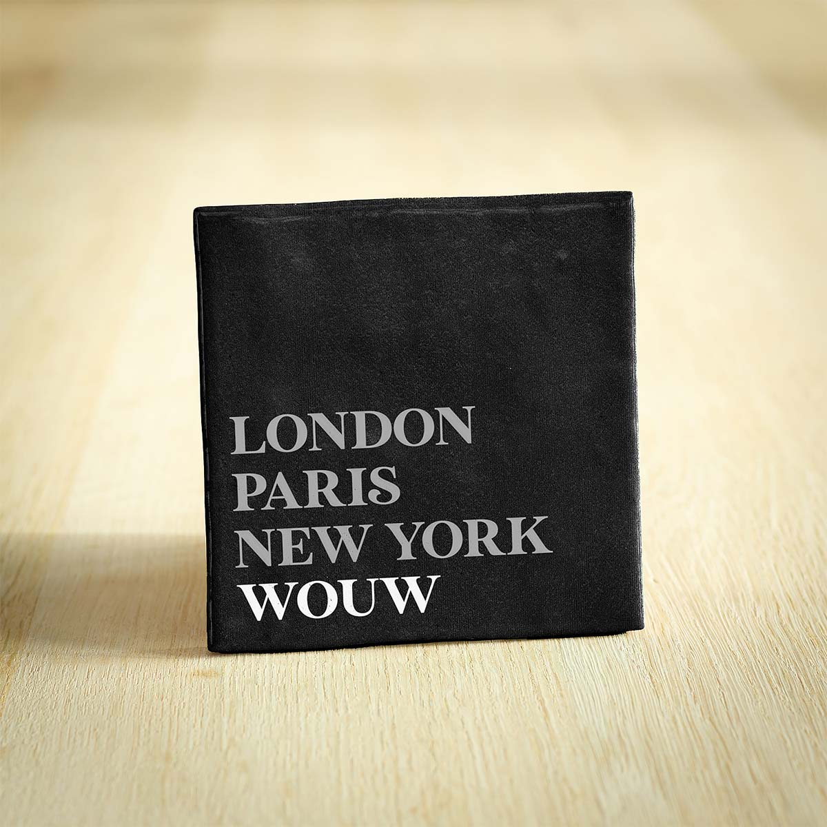 Alternative view of Tegel Wouw - Noord-Brabant | London - Paris - New York