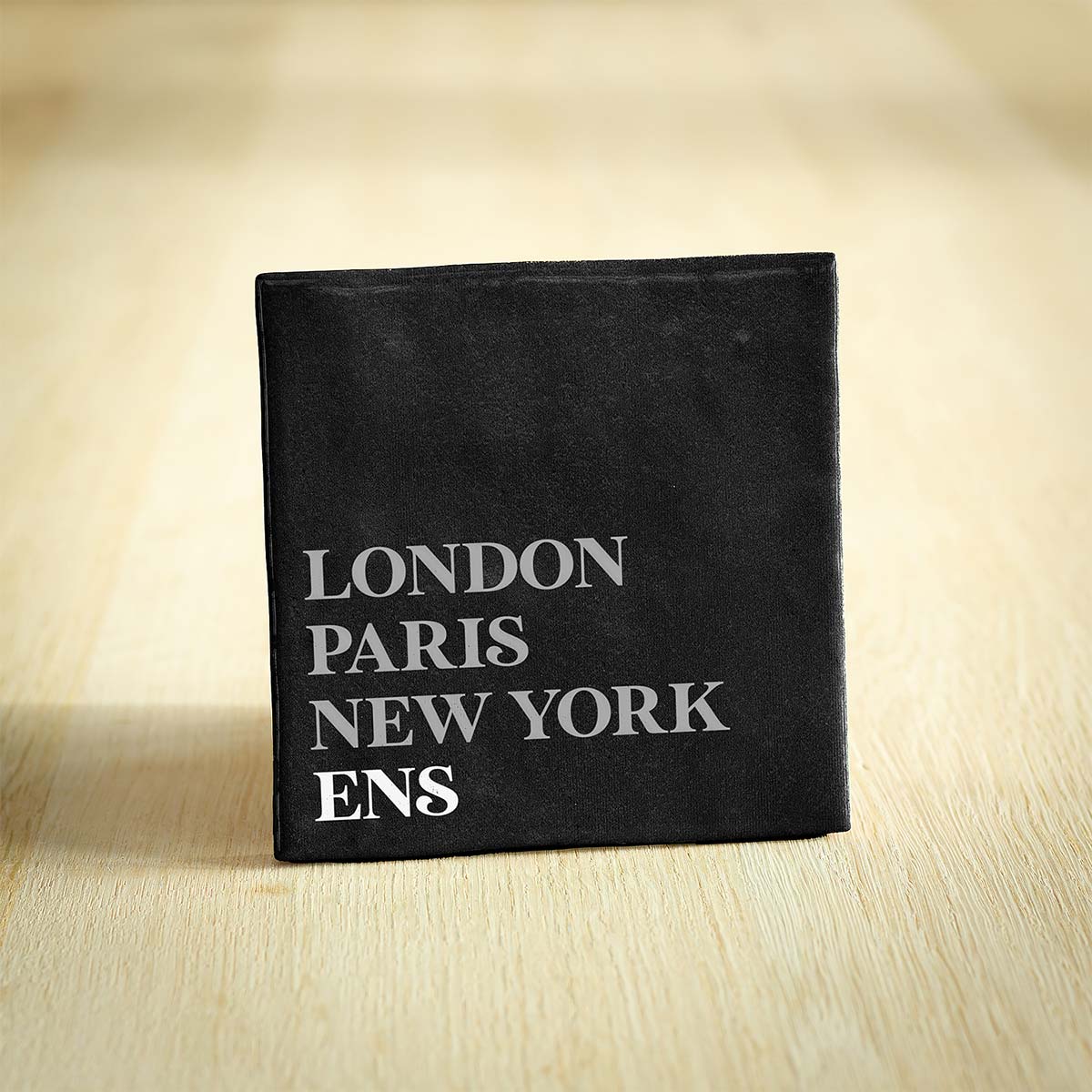 Alternative view of Tegel Ens - Flevoland | London - Paris - New York